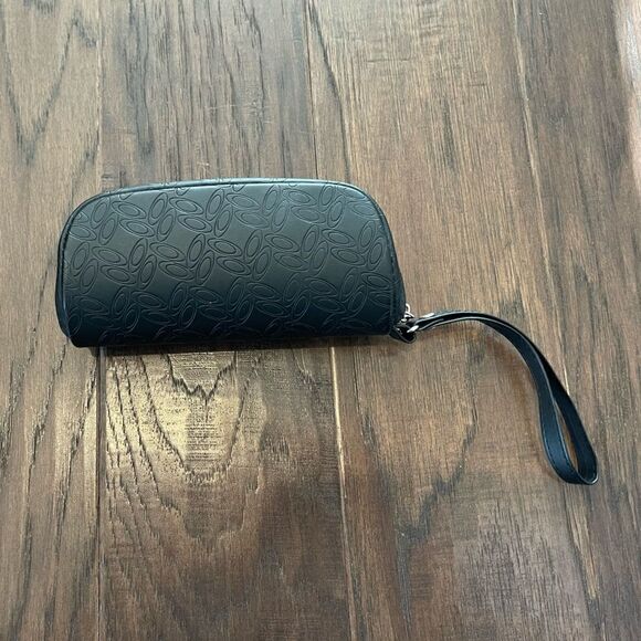 Oakley Zipper Glasses Case  - Picture 1 of 5